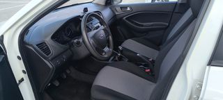 Hyundai i 20 2017-thumb-5