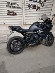 Yamaha XJ6 DIVERSION 2011-thumb-4