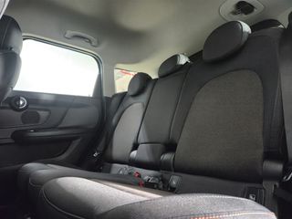 Mini Countryman 2019 (Cooper)-thumb-16