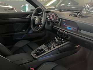 Porsche 911 2026 992.2  Turbo S Cabrio SportDesign Full Option-thumb-39
