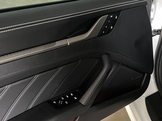 Porsche 911 2026 992.2  Turbo S Cabrio SportDesign Full Option-thumb-30
