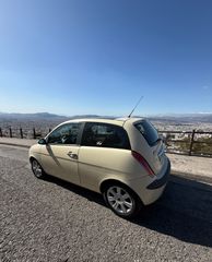 Lancia Ypsilon 2004