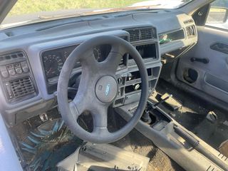 Ford sierra 1.6-thumb-5