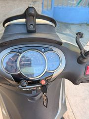 Piaggio Beverly 300 2019 beverly S-thumb-7