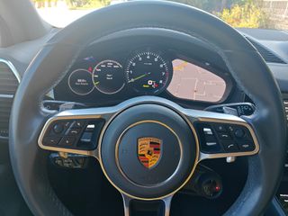 Porsche Cayenne 2020 E- HYBRID-thumb-15