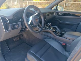 Porsche Cayenne 2020 E- HYBRID-thumb-11