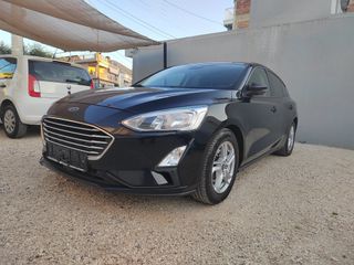 Ford Focus 2019 Titanium-thumb-2