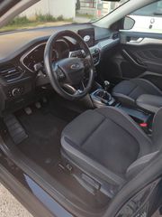 Ford Focus 2019 Titanium-thumb-6