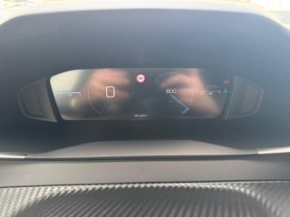 Peugeot 2008 2023 ALLURE-thumb-11