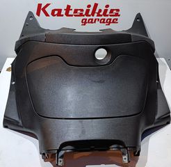Piaggio X9 125cc / Ντουλάπι πλαστικό άριστη κατάσταση