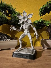 Demogorgon Συλλεκτική Φιγούρα Stranger Things 15 εκ. καινούργιο