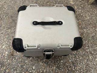 husquvana 901 / TOURATECH TopCase 38L-thumb-1