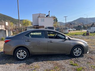 Toyota Corolla 2017-thumb-2