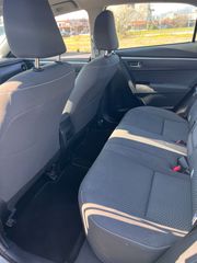 Toyota Corolla 2017-thumb-15
