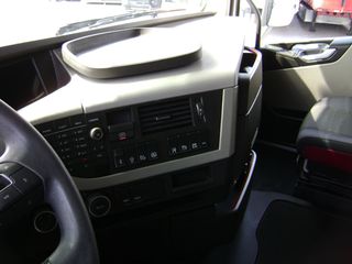 Volvo 2019 FH 460 EURO6D-thumb-15