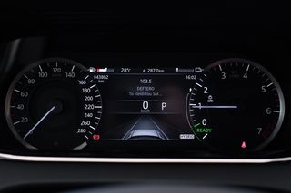Land Rover Range Rover Evoque 2022 P300E HSE R-DYNAMIC-thumb-19