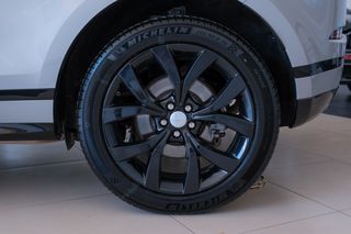 Land Rover Range Rover Evoque 2022 P300E HSE R-DYNAMIC-thumb-82