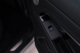 Land Rover Range Rover Evoque 2022 P300E HSE R-DYNAMIC-thumb-61