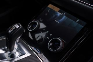Land Rover Range Rover Evoque 2022 P300E HSE R-DYNAMIC-thumb-31