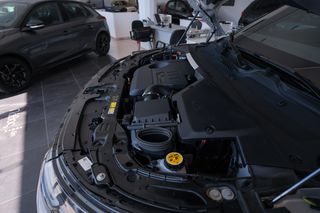 Land Rover Range Rover Evoque 2022 P300E HSE R-DYNAMIC-thumb-15