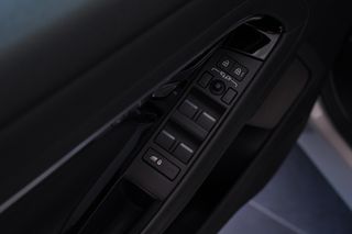Land Rover Range Rover Evoque 2022 P300E HSE R-DYNAMIC-thumb-50