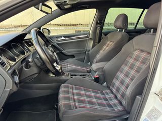 Volkswagen Golf 2014 GTI DSG F1 PANORAMA 220 HP LED NAVI-thumb-12