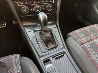 Volkswagen Golf 2014 GTI DSG F1 PANORAMA 220 HP LED NAVI-thumb-20