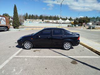 Ford Focus 2004-thumb-1