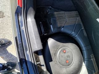 Ford Focus 2004-thumb-17