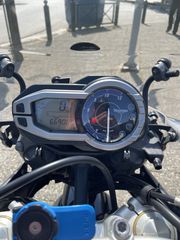Triumph Tiger 800 2012-thumb-1