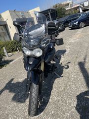 Triumph Tiger 800 2012-thumb-12