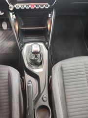Peugeot 2008 2021-thumb-24