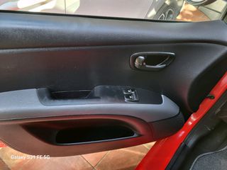 Hyundai i 10 2013 1.0 CLASSIC-thumb-9