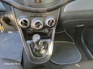 Hyundai i 10 2013 1.0 CLASSIC-thumb-16
