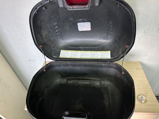 SUZUKI YAMAHA HONDA APRILIA  BAΛΙΤΣΑ ΜΠΑΓΚΑΖΙΕΡΑ GIVI XΩΡΙΣ ΒΑΣΗ-thumb-3
