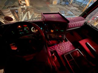 Scania 1997 143 500 STREAMLINE-thumb-2