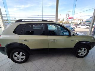 Hyundai Tucson 2005-thumb-5