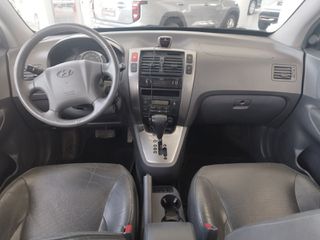 Hyundai Tucson 2005-thumb-12