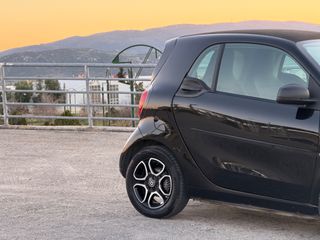 Smart ForTwo 2019-thumb-8