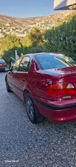 Toyota Avensis 2000-thumb-1