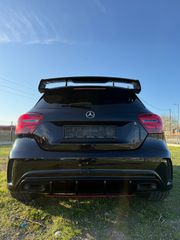 Mercedes-Benz A 180 2017 AMG LINE-thumb-3