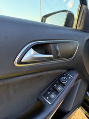 Mercedes-Benz A 180 2017 AMG LINE-thumb-24