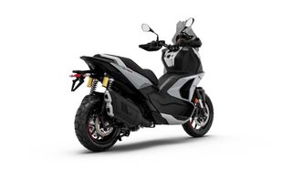 Aprilia SR GT 400 2026-thumb-7