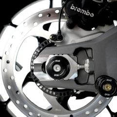 R Racing Swingarm Protection-thumb-3