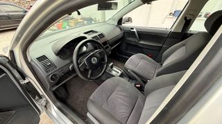 Volkswagen Polo 2005-thumb-8