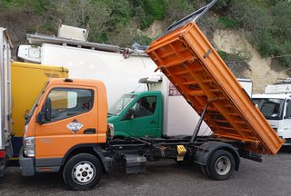 Ανατροπή Mitsubishi 2010 CANTER-thumb-3