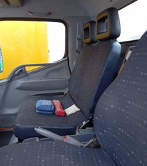 Ανατροπή Mitsubishi 2010 CANTER-thumb-8