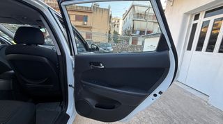 Hyundai i 30 2008 ΕΛΛΗΝΙΚΟ-thumb-17