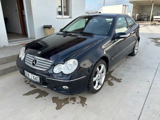 Mercedes-Benz C 220 2005 C 220 CDI Automatic 150HP-thumb-1
