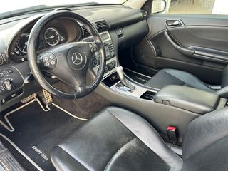 Mercedes-Benz C 220 2005 C 220 CDI Automatic 150HP-thumb-7